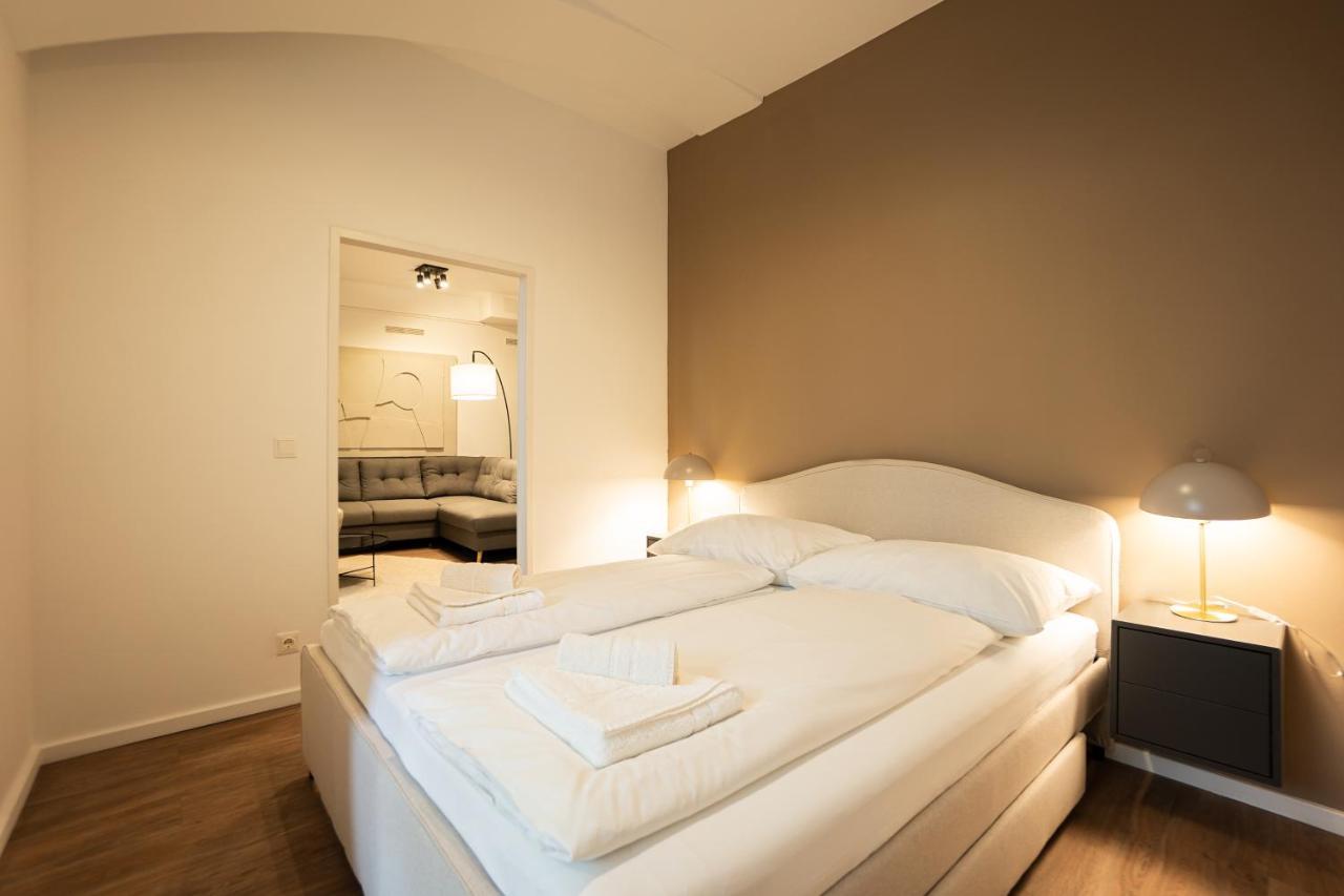 Stylish Apartment With Dedicated Working Space And Super King-Size Bed Located Between City Centre And Donau River เวียนนา ภายนอก รูปภาพ